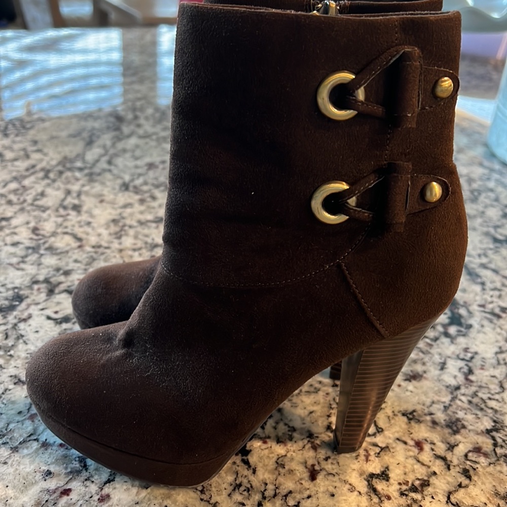 Brown Boot - image 3